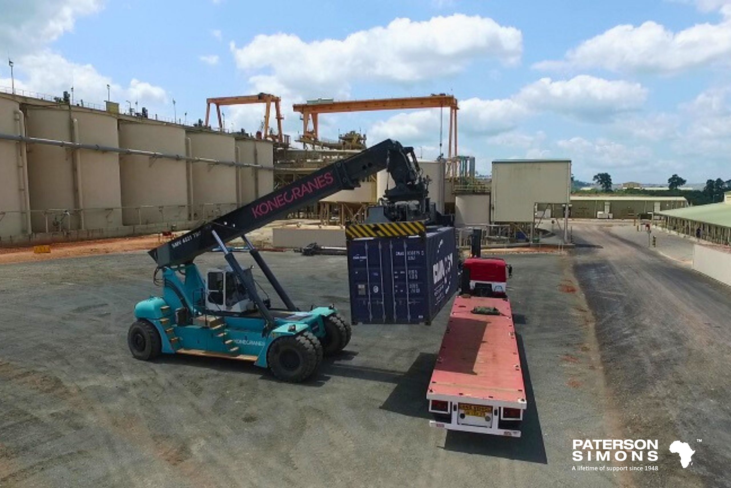 12691,12691,Reachstacker on a gold mine in Ghana.,1515-small-scaled.jpg,411046,https://www.patersonsimons.com/wp-content/uploads/2018/06/1515-small-scaled.jpg,https://www.patersonsimons.com/products/konecranes/reach-stacker-trucks/1515-small/,Reachstacker on a gold mine in Ghana.,7,Reachstacker on a gold mine in Ghana.,Reachstacker on a gold mine in Ghana.,1515-small,inherit,1387,2024-01-04 09:24:03,2024-01-04 09:41:00,0,image/jpeg,image,jpeg,https://www.patersonsimons.com/wp-includes/images/media/default.png,2560,1707