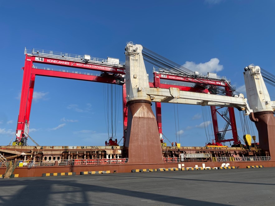 11692,11692,Two RTGS commissioned & offloaded to WACT.,2-1.jpg,135918,https://www.patersonsimons.com/wp-content/uploads/2018/06/2-1.jpg,https://www.patersonsimons.com/products/konecranes/rubber-tyred-gantry-cranes/2-5/,Two RTGS commissioned & offloaded to WACT.,7,Two RTGS commissioned & offloaded to WACT.,Two RTGS commissioned & offloaded to WACT.,2-5,inherit,1379,2023-09-05 15:22:04,2023-09-05 15:32:32,0,image/jpeg,image,jpeg,https://www.patersonsimons.com/wp-includes/images/media/default.png,883,661