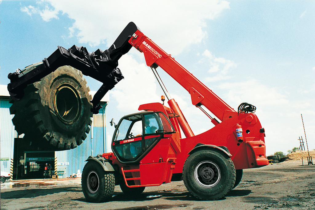 1416,1416,A range of attachments make for simple heavy lifting.,A_range_of_attachments_make_for_simple_heavy_lifting.jpg,278381,https://www.patersonsimons.com/wp-content/uploads/2018/06/A_range_of_attachments_make_for_simple_heavy_lifting.jpg,https://www.patersonsimons.com/products/manitou/telehandlers/a_range_of_attachments_make_for_simple_heavy_lifting/,A range of attachments make for simple heavy lifting.,1,A range of attachments make for simple heavy lifting,A range of attachments make for simple heavy lifting.,a_range_of_attachments_make_for_simple_heavy_lifting,inherit,1415,2018-06-19 09:45:56,2019-06-17 11:29:37,0,image/jpeg,image,jpeg,https://www.patersonsimons.com/wp-includes/images/media/default.png,1024,682