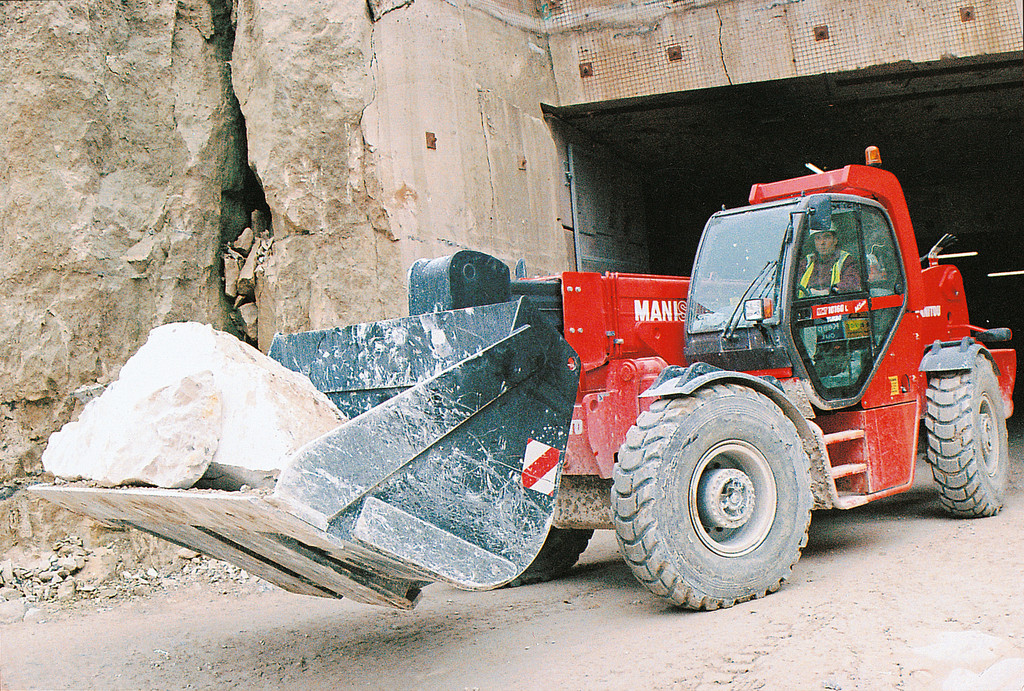 1417,1417,Many machines in one.,A_range_of_attachments_make_for_simple_heavy_lifting_01.jpg,472023,https://www.patersonsimons.com/wp-content/uploads/2018/06/A_range_of_attachments_make_for_simple_heavy_lifting_01.jpg,https://www.patersonsimons.com/products/manitou/telehandlers/a_range_of_attachments_make_for_simple_heavy_lifting_01/,Many machines in one.,1,Many machines in one.
,Many machines in one.
,a_range_of_attachments_make_for_simple_heavy_lifting_01,inherit,1415,2018-06-19 09:46:06,2018-07-04 09:21:18,0,image/jpeg,image,jpeg,https://www.patersonsimons.com/wp-includes/images/media/default.png,1024,691