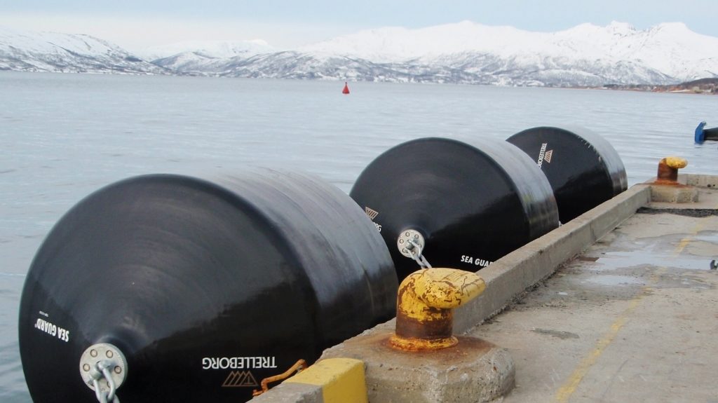 Trelleborg Foam Fender vendu en Afrique de l'Ouest.