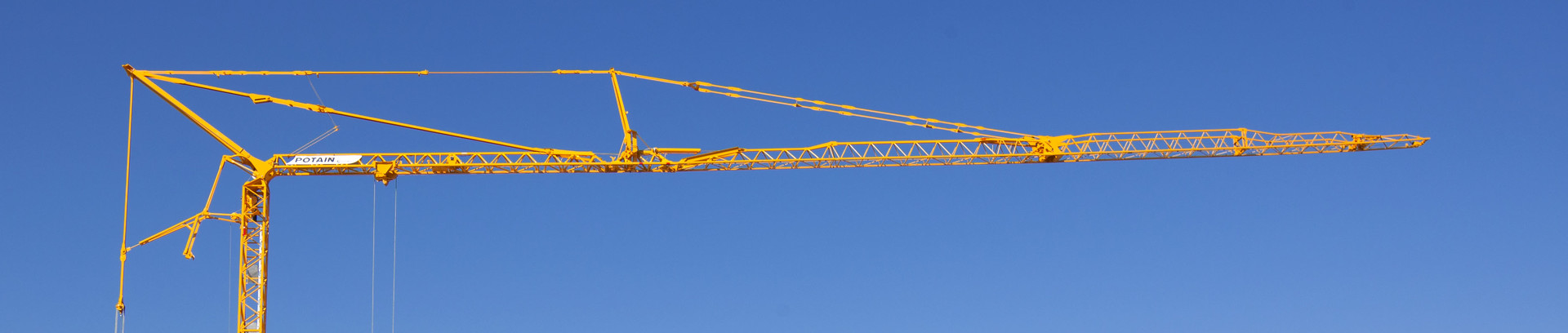 Cranes in Mali: The Right Equipment, Service, and Support