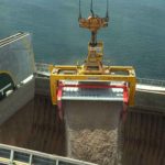 RAM Épandeur rotatif pour le transport de marchandises en vrac.