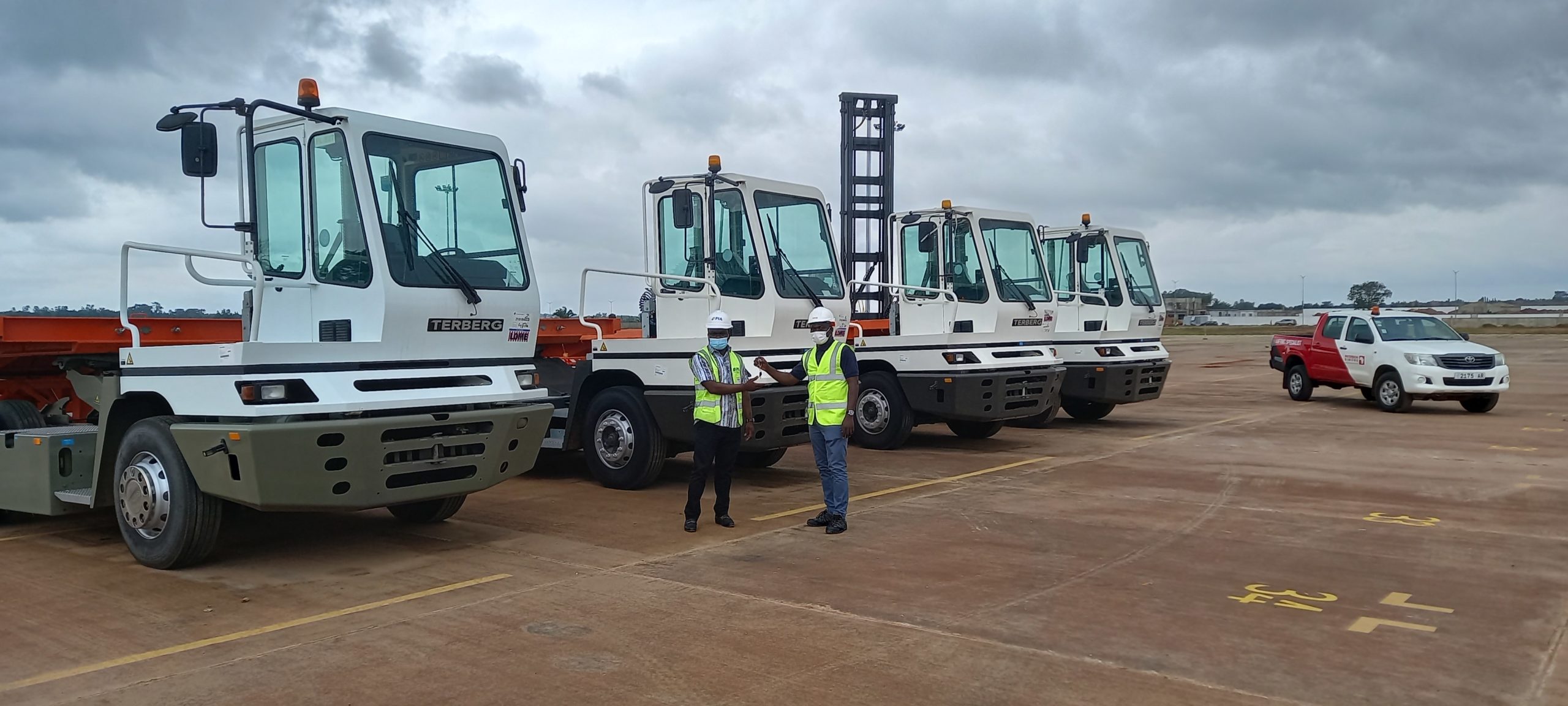 MISE EN SERVICE DE TRACTEURS TERBERG ET PORTE CONTENEURS KONECRANES PAR PATERSON SIMONS SUR LA PLATEFORME INDUSTRIELLE D’ADETIKOPE (PIA) AU TOGO