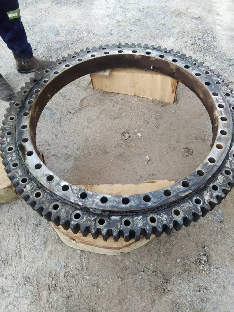High Performance Tower Crane Spare Parts Slewing Ring - China Slewing  Bearing, Tower Crane Slewing Ring | Made-in-China.com