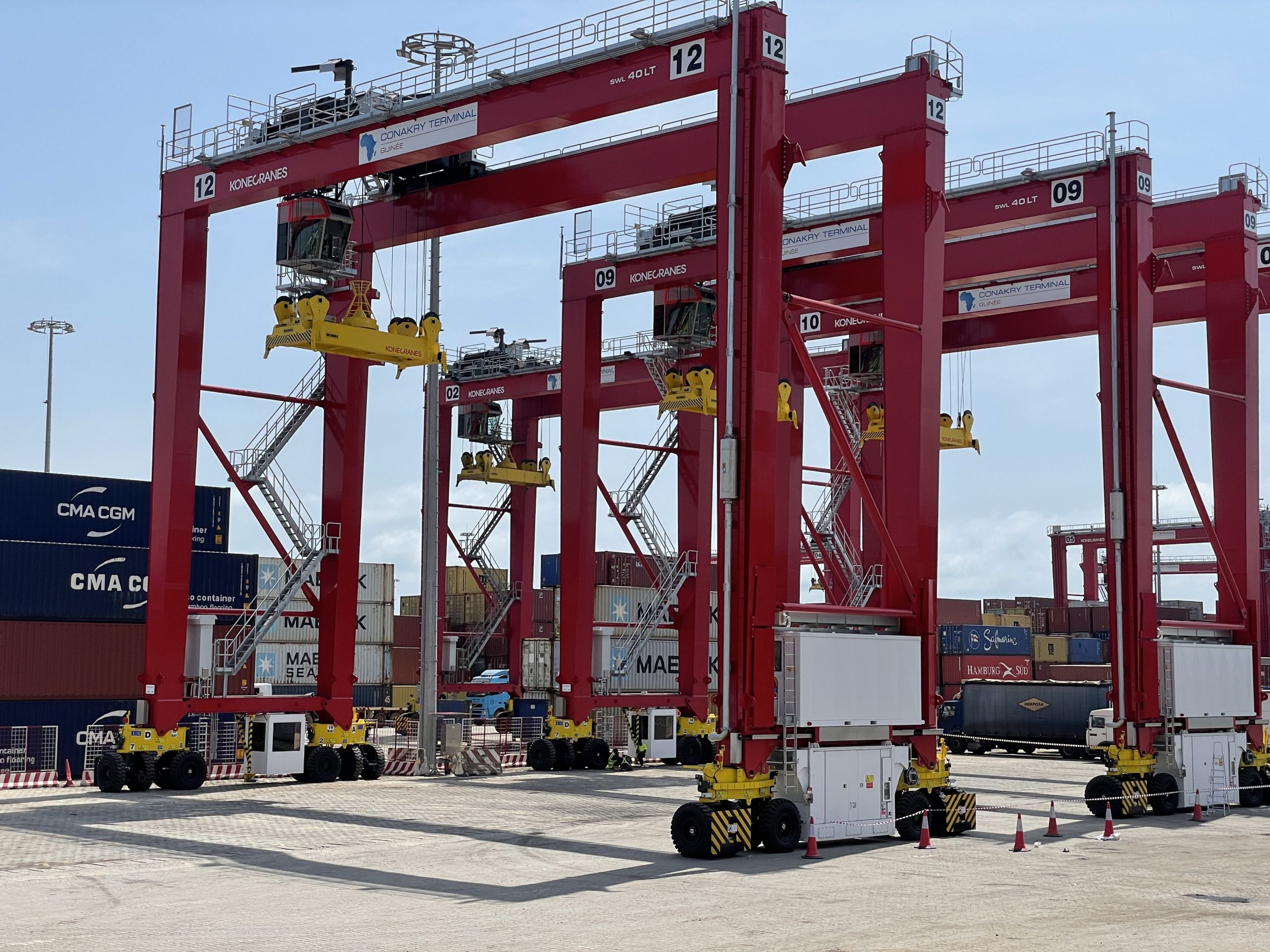 PATERSON SIMONS & KONECRANES LIVRE AVEC SUCCES 4 NOUVEAUX RTGS AU TERMINAL DE CONAKRY EN GUINEE