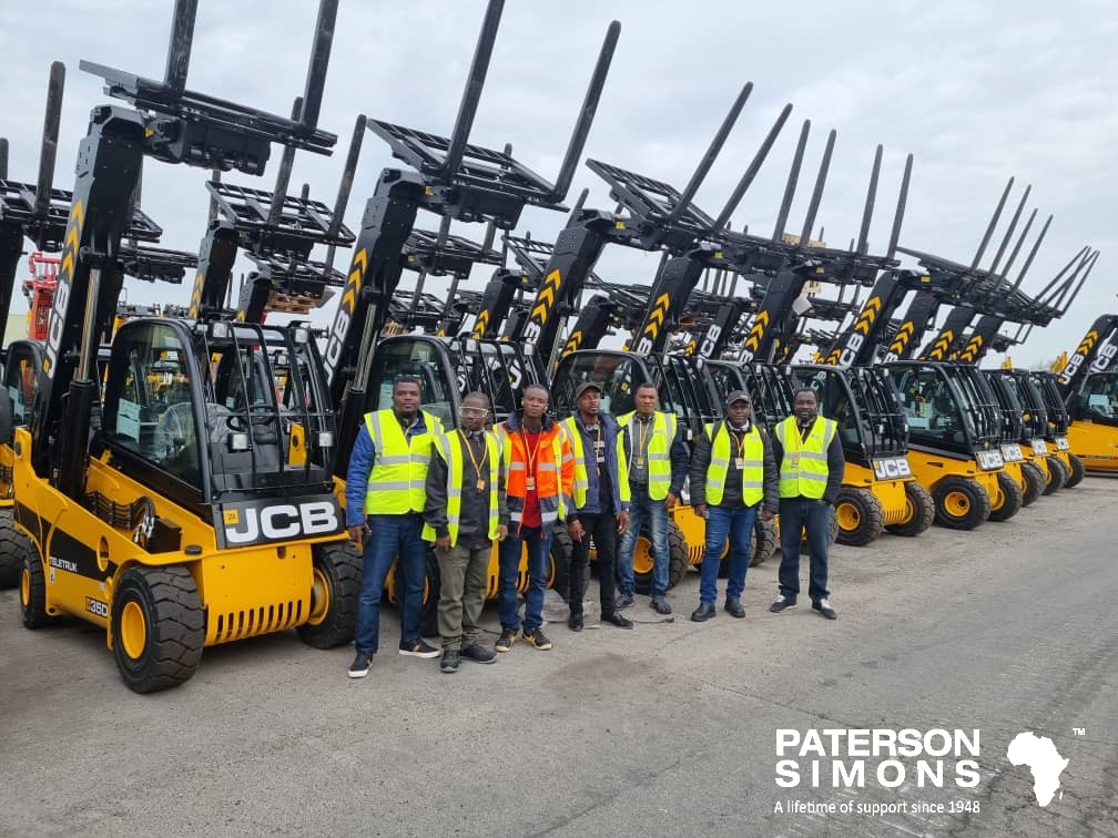 PATERSON SIMONS CONDUCTS TECHNCAL JCB TRAINING FOR GHANA PORTS & HARBOURS AUTHORITY