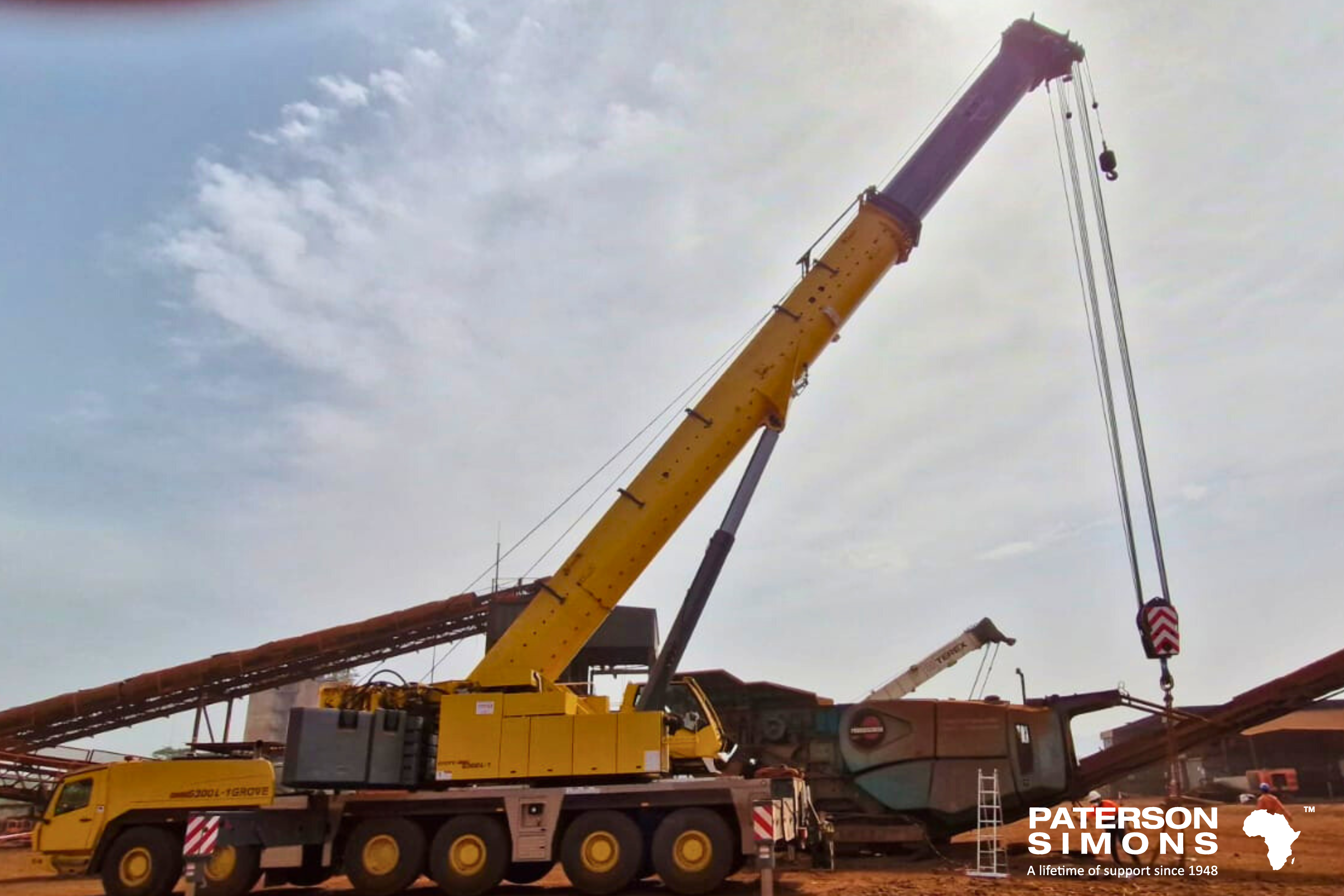 PATERSON SIMONS SUCCESSFUL BESPOKE TRAINING FOR A MINING CUSTOMER WHO RECEIVED THEIR FIRST MODERN PINNED BOOM ALL TERRAIN CRANE – THE GROVE GMK6300-1!