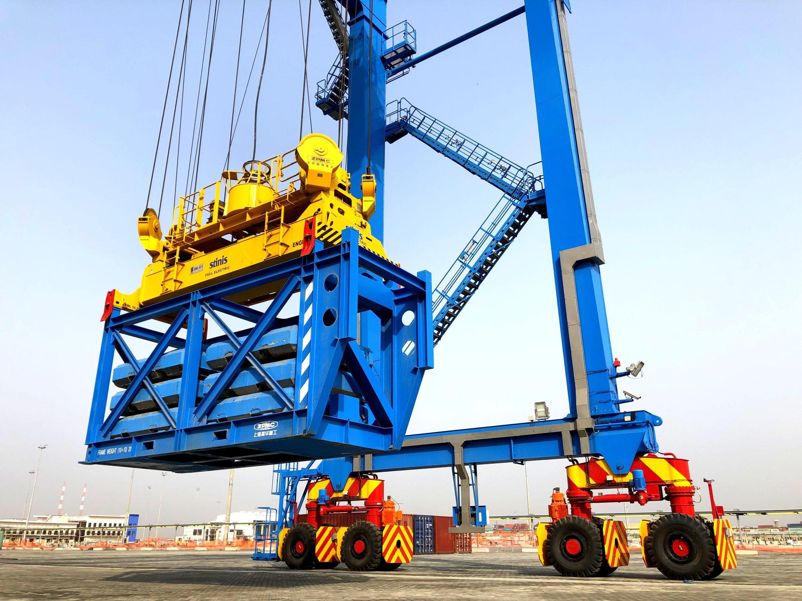 14524,14524,Stinis MPS Port Ghana,MPS-Port-Ghana-5-scaled.jpg,678601,https://www.patersonsimons.com/wp-content/uploads/2024/05/MPS-Port-Ghana-5-scaled.jpg,https://www.patersonsimons.com/products/spreaders/stinis/mps-port-ghana-5/,Stinis MPS Port Ghana,7,Stinis MPS Port Ghana,,mps-port-ghana-5,inherit,14204,2024-07-24 11:46:17,2024-07-24 11:48:55,0,image/jpeg,image,jpeg,https://www.patersonsimons.com/wp-includes/images/media/default.png,2560,1920