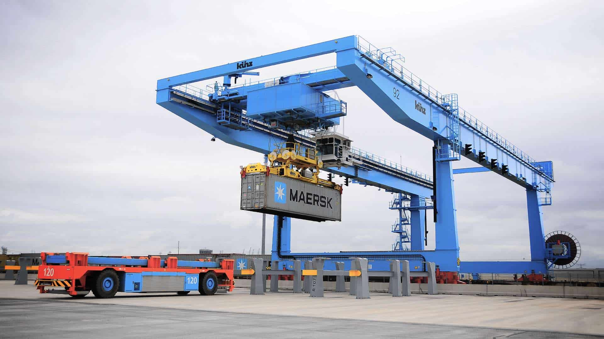 14593,14593,Stinis Yard crane spreader,Yard-crane-spreader-desktop.jpg,98014,https://www.patersonsimons.com/wp-content/uploads/2024/05/Yard-crane-spreader-desktop.jpg,https://www.patersonsimons.com/products/spreaders/stinis/yard-crane-spreader-desktop/,Stinis Yard-crane-spreader,7,Stinis Yard-crane-spreader,,yard-crane-spreader-desktop,inherit,14204,2024-07-25 12:22:50,2024-07-25 12:27:44,0,image/jpeg,image,jpeg,https://www.patersonsimons.com/wp-includes/images/media/default.png,1920,1080