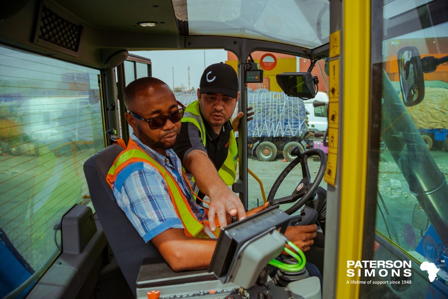 OPERATORS UNANIMOUSLY AGREE: KONECRANES REACHSTACKERS EQUIPPED WITH FLOW DRIVE LEAD TO REDUCED OPERATIONAL STRESS!