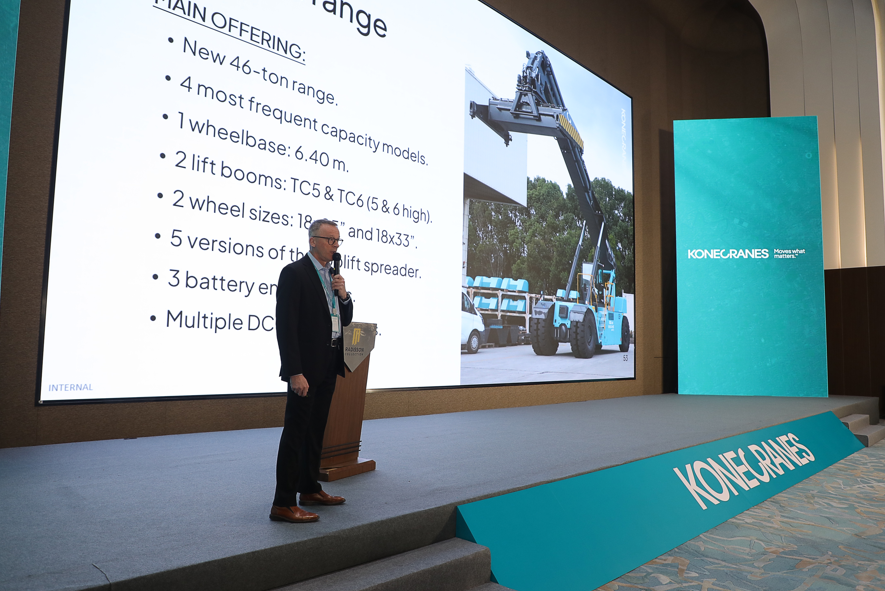 KONECRANES UNVEILS NEW ELECTRIC REACH STACKER, EXPANDING ITS ECOLIFTING™ PORTFOLIO!