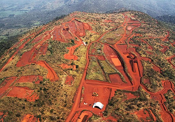 DID YOU KNOW THAT GUINEA HAS OFFICIALLY BEGUN EXPORTING IRON ORE FROM SIMANDOU, MARKING A HISTORIC MILESTONE FOR THE COUNTRY AND THE GLOBAL MINING SECTOR?