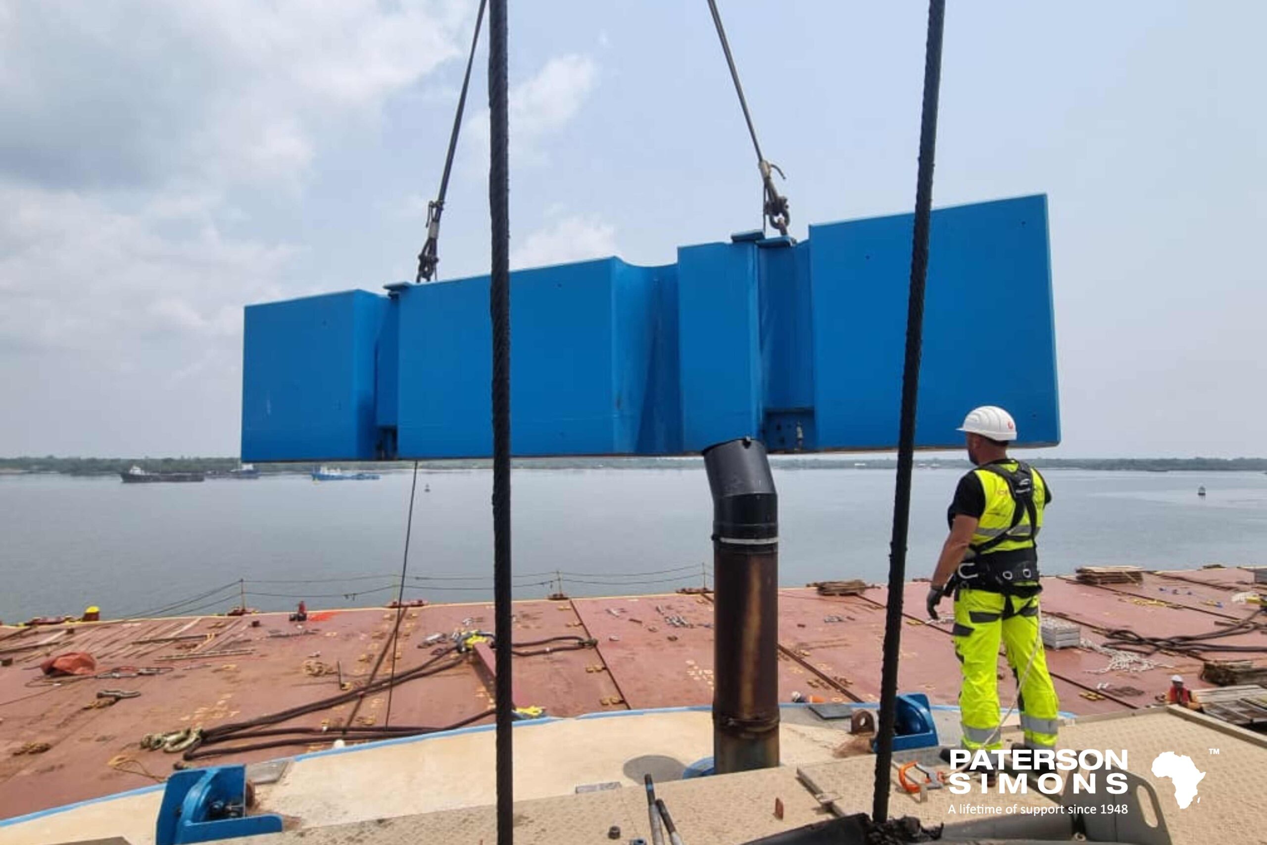 KONECRANES GOTTWALD MOBILE HARBOUR CRANE SUCCESSFULLY MOBILISED FROM GHANA TO NIGERIA TO SUPPORT WEST AFRICA CONTAINER TERMINAL OPERATIONS