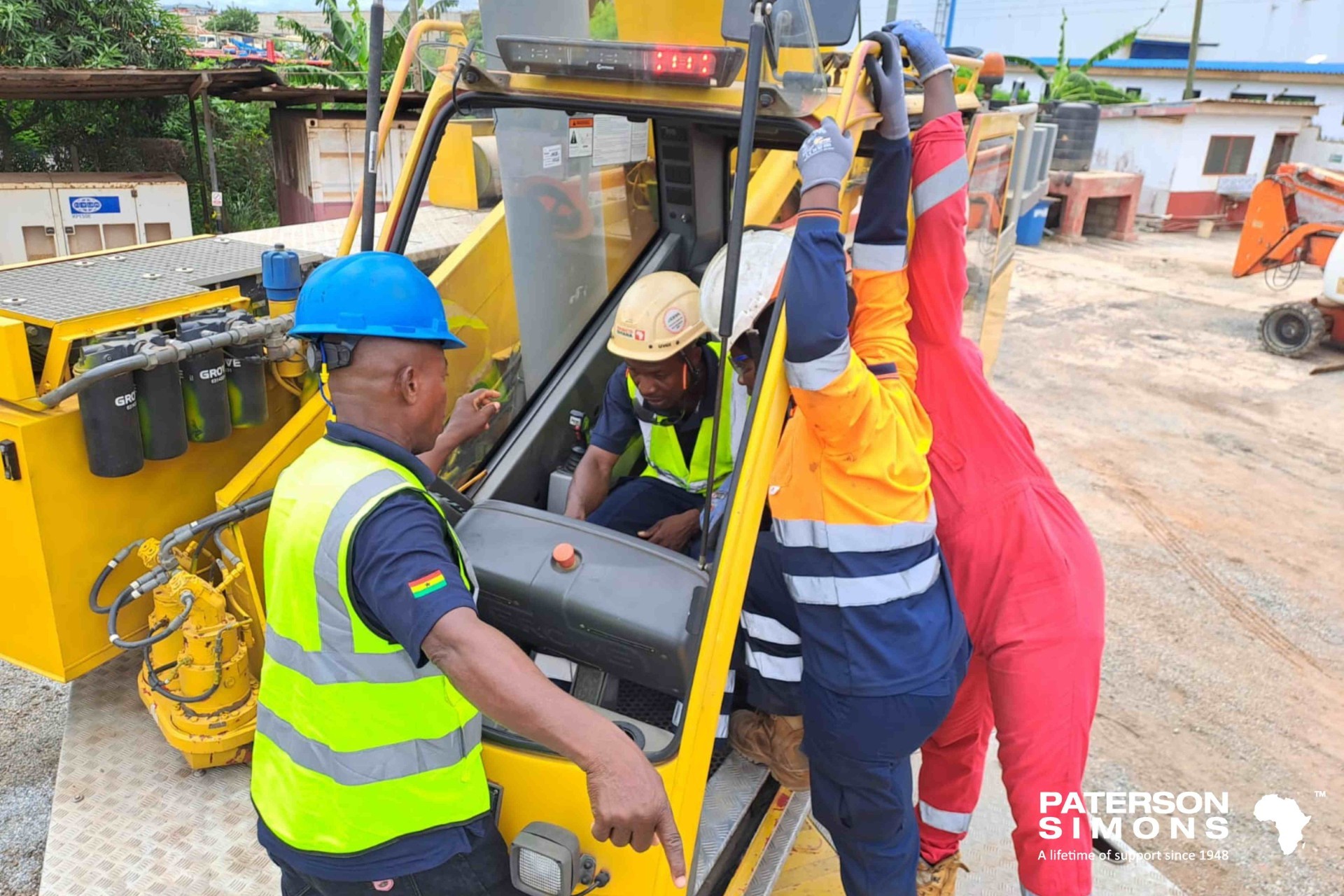 PASICO AND MOBICRANE ENGINEERS COMPLETE GMK CRANE TECHNOLOGY TRAINING